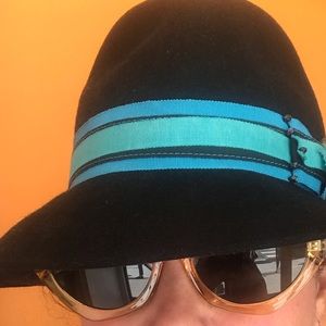 Meet your Posher, Anne